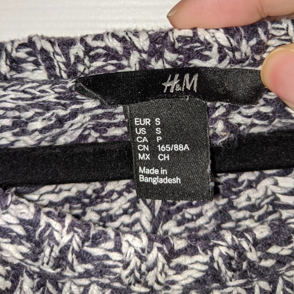 H&M Women's Navy Blue and White Long Sleeve Sweater Top S - Picture 6 of 12